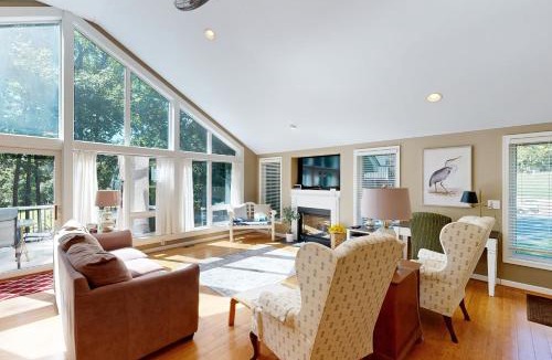Bumpass House | Turtle Cove