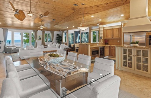Layton House | Turtle Crawl on Long Key Oceanfront Beachfront with dock and pool