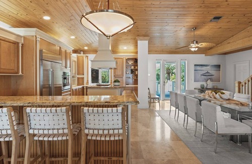 Layton House | Turtle Crawl on Long Key Oceanfront Beachfront with dock and pool