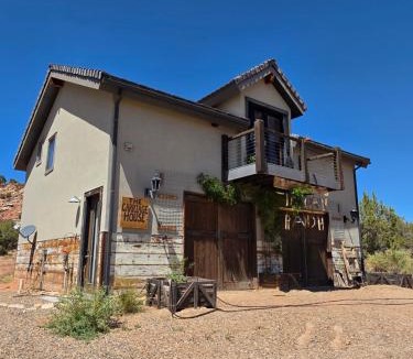 Escalante House | Turtle Rock Ranch