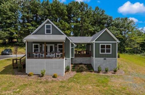Hayesville House | TurtleKnob-3 Bedroom option