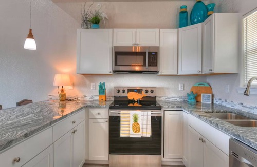 Surfside Beach Condo | Turtle’s Pace Beachfront Condo - New with amazing views and decor