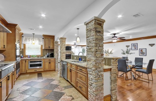 North Brookhaven House | Tuscan Dreams Message Now for Summer Special