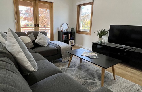 Myrtleford Apartment | Tuscan Villa in Myrtleford