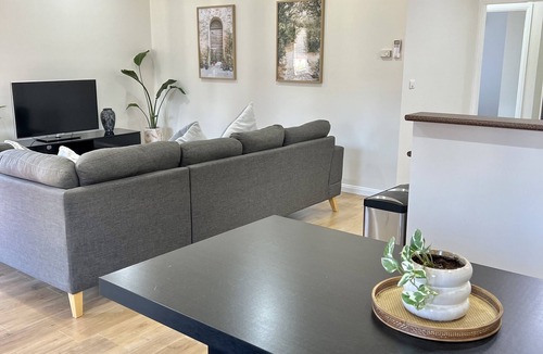 Myrtleford Apartment | Tuscan Villa in Myrtleford