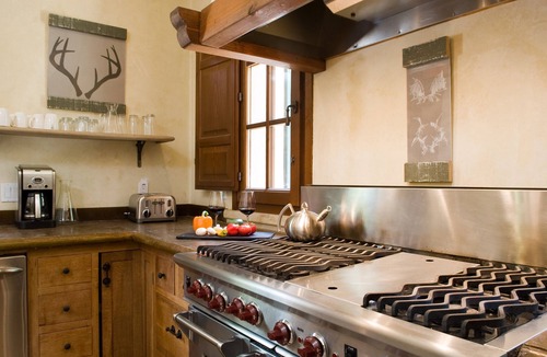 Glen Ellen House | Tuscan Wine Country Villa