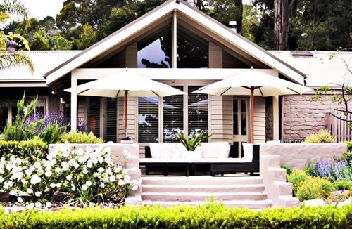 Merricks North House | Tussie Mussie Vineyard Retreat Lodge - 3 Bedrooms