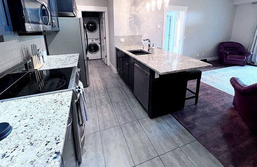 Tuxedo Park Apartment | Tuxedo Gem | 2BR | 2BA | Condo for 4