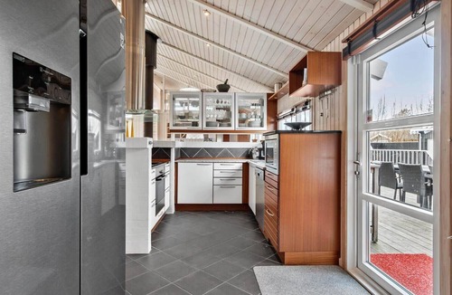 Bratten Strand House | TV1170 Jerup - Engblommen 7