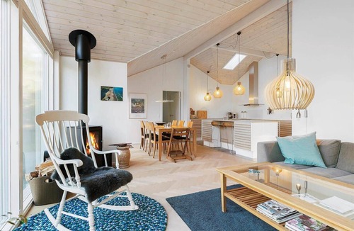 Skram House | TV1475 Ålbæk - Geminivej 15 (÷ nøgleboks)