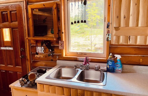 Cochrane Cottage | Tweedwood | Lakefront Log Cabin | Off-Grid Boreal Retreat | Fire Pit & Dock