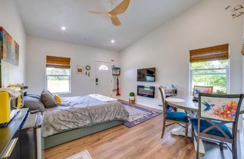 Tyler Apartment | ‘Tweet Suite’ - Studio Getaway 7 Mi to Dtwn Tyler