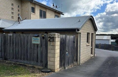 Port Campbell Villa | Twelve Apostles Beach House-STUDIO