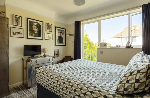Birchington Bed & Breakfast | Twentieth Century B&B