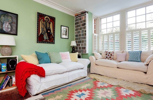St. Margarets and North Twickenham House | Twickenham Comfort, by Veeve