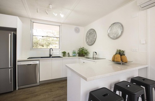 Anglesea House | Twiggy, Anglesea - Renovated 1960's gem
