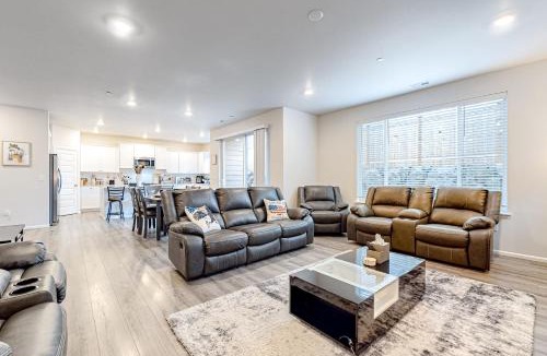 Sultan House | Twilight Bear Bay