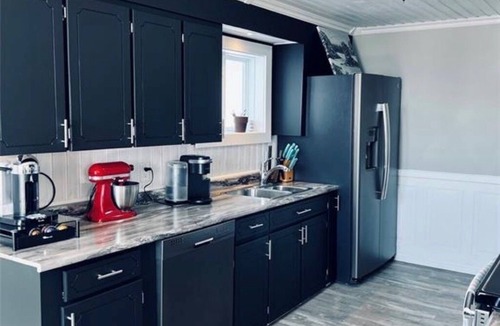 Crow Head House | Twillingate Coastal Retreat w/Oceanview Rooftop Deck (Icebergs,Whales,Sunsets)