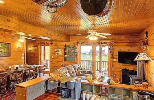 Geneva Ski Chalet | Twin Chalets of Finger Lakes