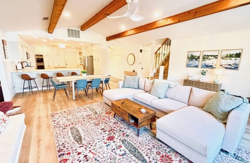 Leisure Land House | Twin-Coves Point at Cedar Creek Lake