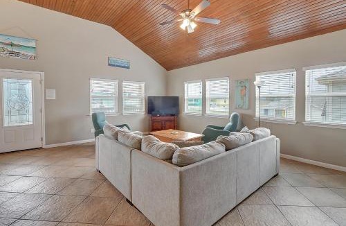 Safe Harbor House | Twin Dolphin Cove MCR689