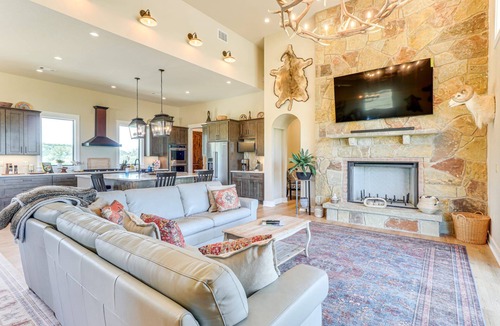 Goldthwaite House | Twin Hills River Ranch Elegant Goldthwaite Escape, sleeps 20+
