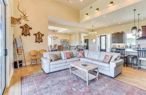Goldthwaite House | Twin Hills River Ranch Elegant Goldthwaite Escape, sleeps 20+