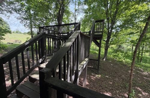 Hardin County Cabin | Twin Oaks Antique Cabin by Garden of the Gods in the Shawnee National Forest