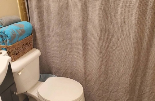 Syracuse Apartment | Twin Oaks Extended Stay Studio - 2817 Apt 7