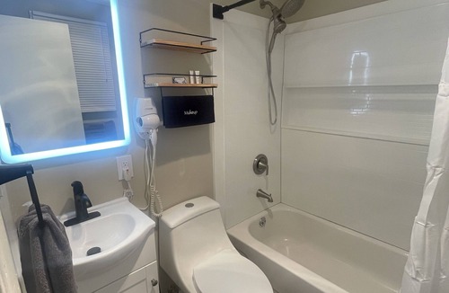 Syracuse Apartment | Twin Oaks Extended Stay Studio - 2817 Apt 4