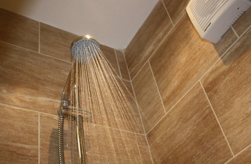 Palterton Hotel | Twin Oaks Hotel