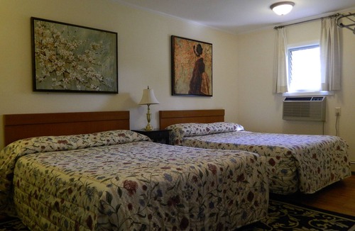 Manasquan Hotel | Twin Oaks Motel