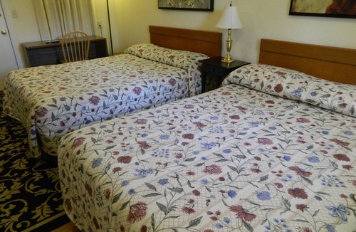 Manasquan Hotel | Twin Oaks Motel