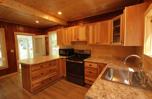 Rome Cottage | Twin Oaks on Great Pond