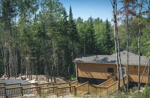 Kenora Cabin | Twin Otter Cabin - Lakewood Park Cabins