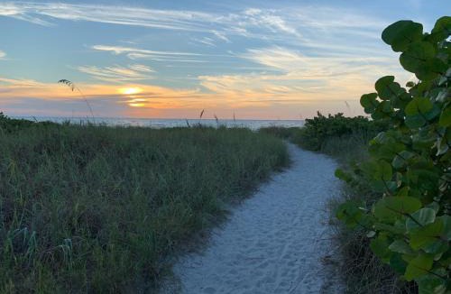 Siesta Key Hotel | Twin Palms at Siesta