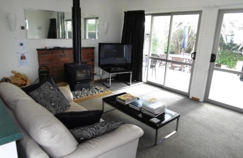 Waikanae House | Twin Palms