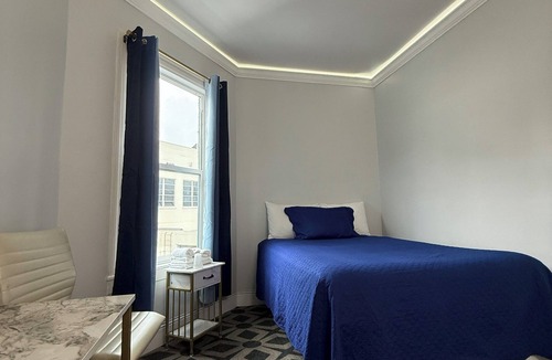 Duboce Triangle Hotel | Twin Peaks Hotel