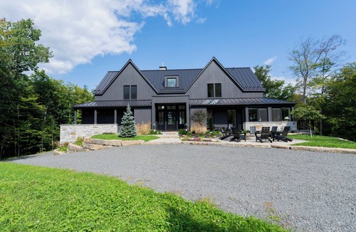 Morin Heights House | TWIN PEAKS - LUXURY 5BR SKI-IN/SKI-OUT