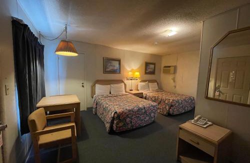 Tipton Hotel | Twin Pine Motel