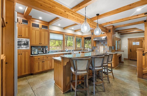 Ponderosa Palisades House | Twin Pine Retreat - Family-Friendly, Hot Tub