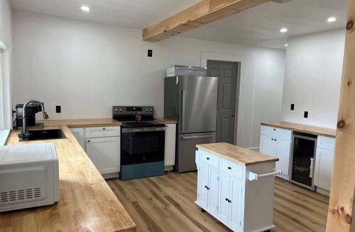 Northville House | Twin pines 3 Summary: