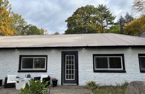 Northville House | Twin pines 3 Summary: