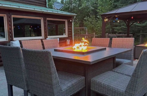 Hermantown Ski Chalet | Twin Ports Hideaway