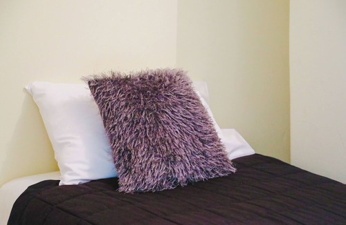 Capertee Hotel | Twin Room With Shared Bathroom