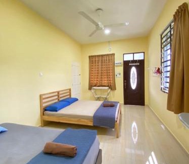 Kampung Sekati Hotel | TWIN ROOMSTAY