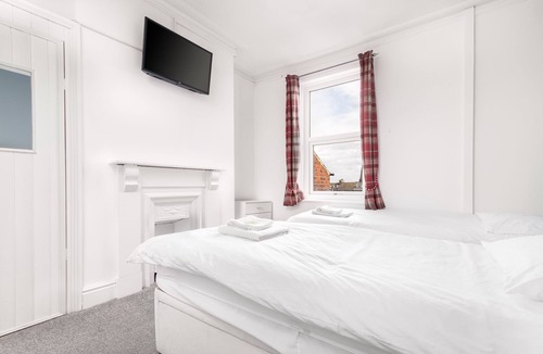 West Cliff Hotel | Twin Single Beds, Private Bathroom