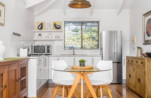 Bangalow House | Twin Tallows - secluded couples retreat