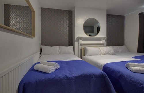 Dudden Hill House | Twin Tower Hotel