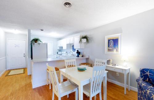 North Ocean City Apartment | Twin Villas 103S